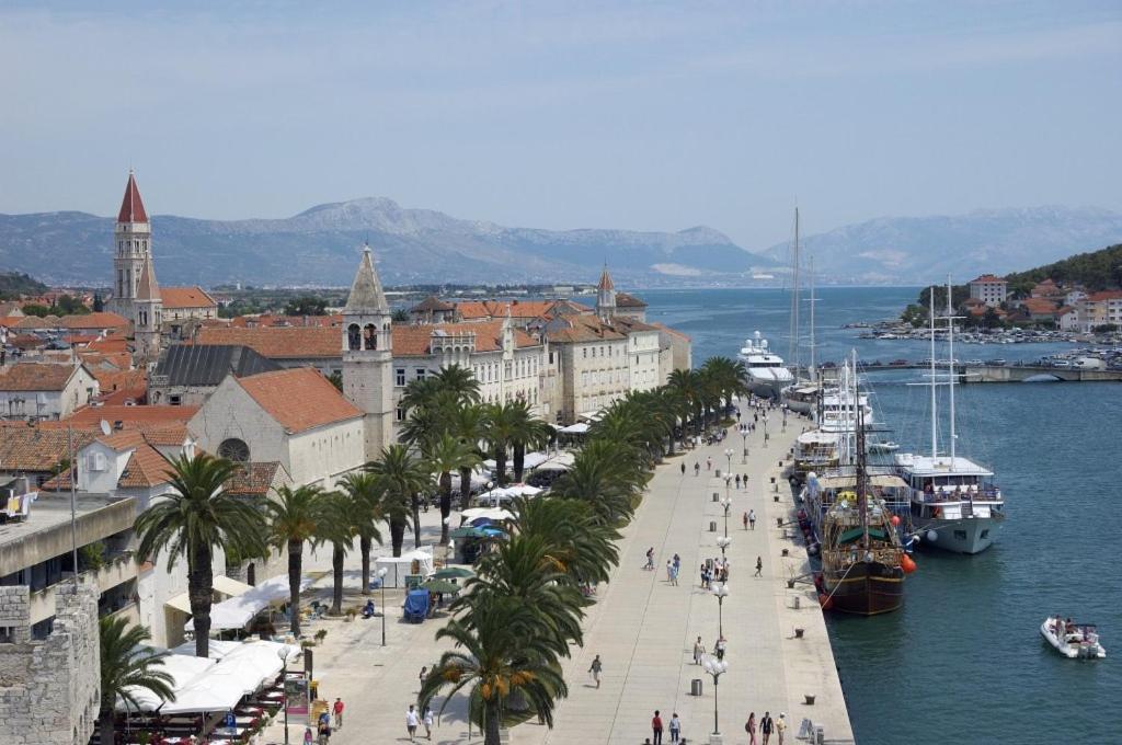 Apartamento Orange Tree Garden Trogir Exterior foto